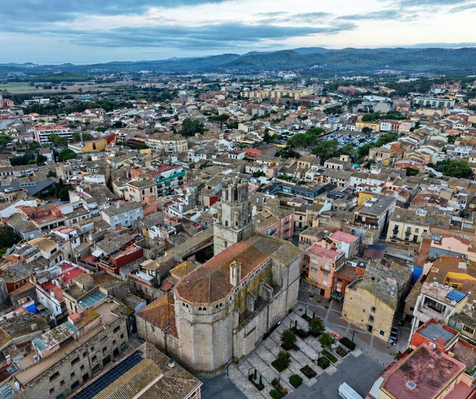 Palafrugell posa cinc solars municipals a disposició de l’Agència de l’Habitatge per avançar en una promoció de fins a 16 habitatges protegits