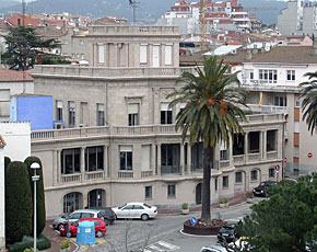 imatge-edifici-can-bech