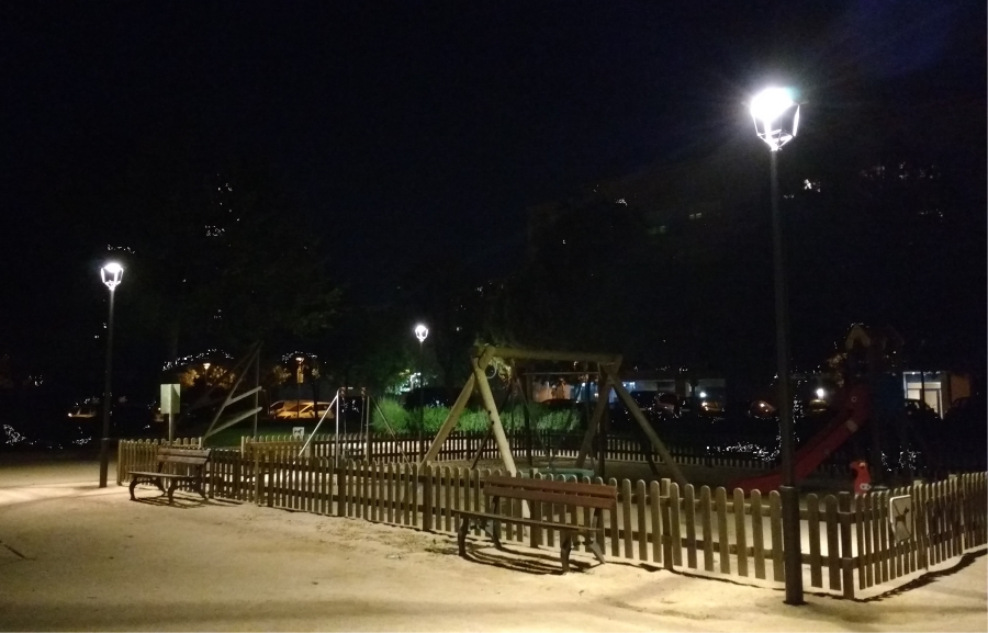 plaça corominas de nit