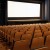Platea del Teatre Municipal amb la pantalla de cine